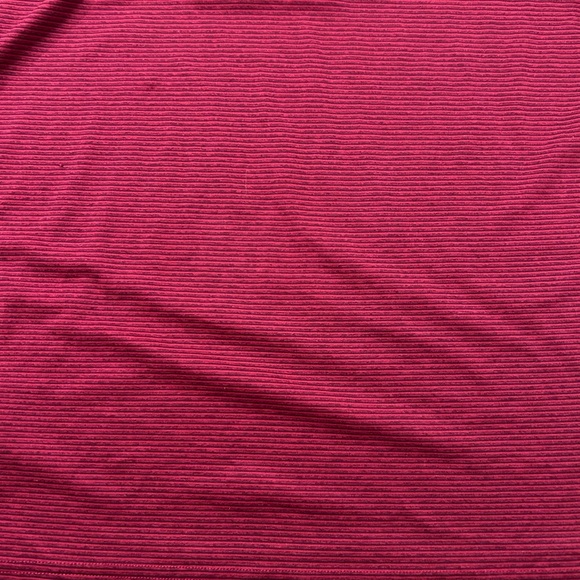 Nike Boys large Red Hooded Long Sleeve dri fit Shirt - Picture 9 of 9